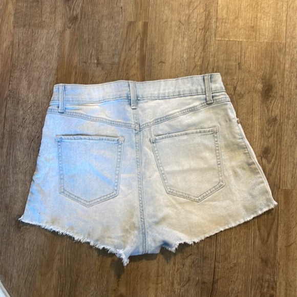 REWASH DISTRESSED HIGH RISE DENIM SHORTS (SIZE 9) - Picture 6 of 6